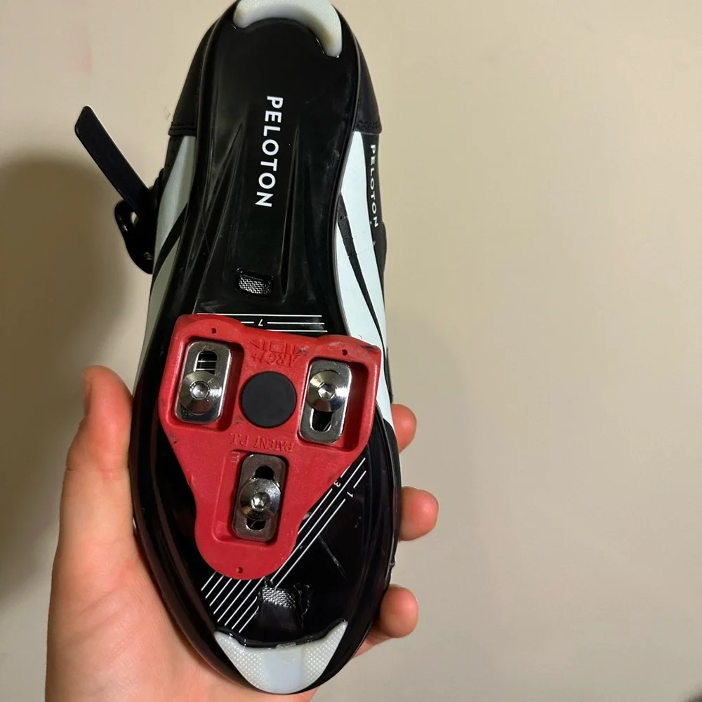 Peloton size 37 shoes - Picture 3 of 3